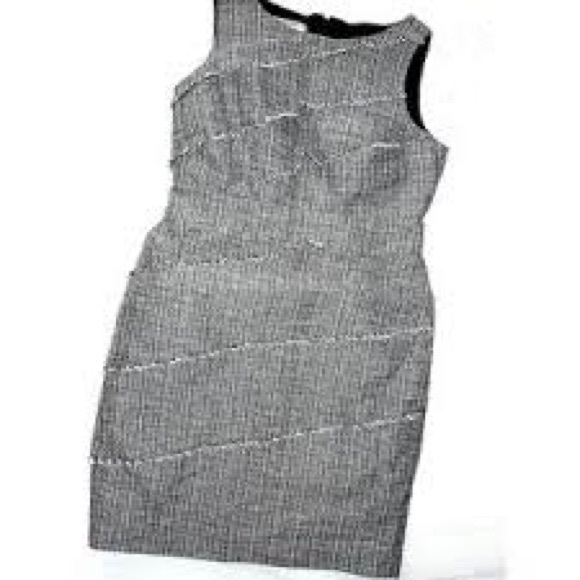 Evan Picone Dresses & Skirts - 5/25 Evan Picone Black Sleeveless Polyester Dress